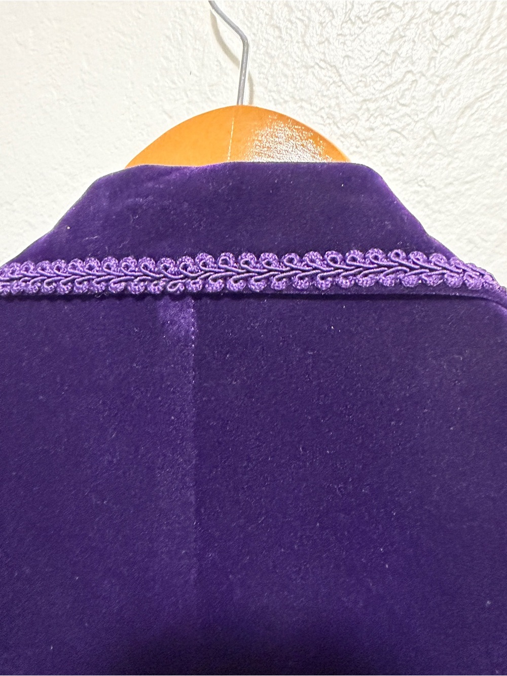 Willy Wonka Adult Costume Men's Purple Velvet Blazer Jacket - Luxe Evening Coat - Picture 13 of 16